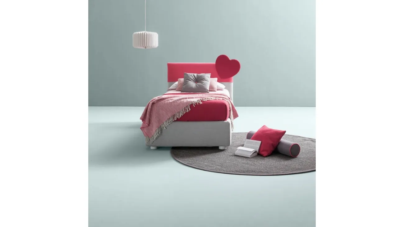 Letto singolo in tessuto con testiera con cuore Plain di Bside